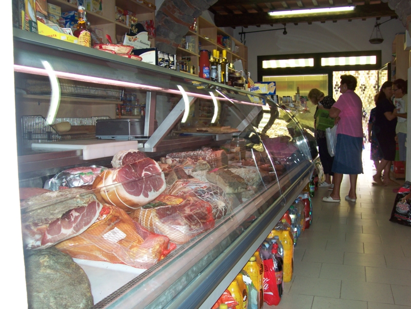  Image name: AlimentariMirka16.jpg 
 width: 801 pixel 
 height: 602 pixel 
 Size: 422853 bytes 
 Click to enlarge 